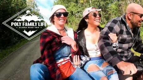 AKGINGERSNAPS & Lana Mars in Poly Family Life: Alaska Road Trip - 3