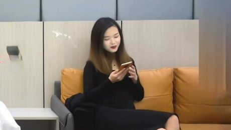 chinese man fucking callgirl in hotel.464