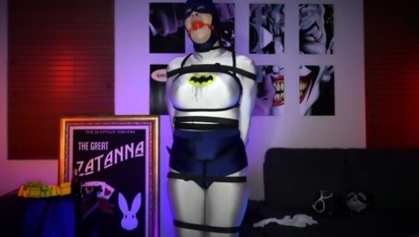 cassandra cain batwoman bondage slave pussy vibe xxx video