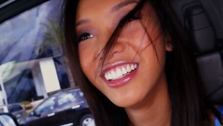Alina Lis trimmed pussy clip byBus